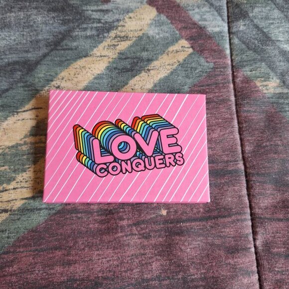 ✨  Revolution “Love Conquers” Palette - Picture 2 of 3